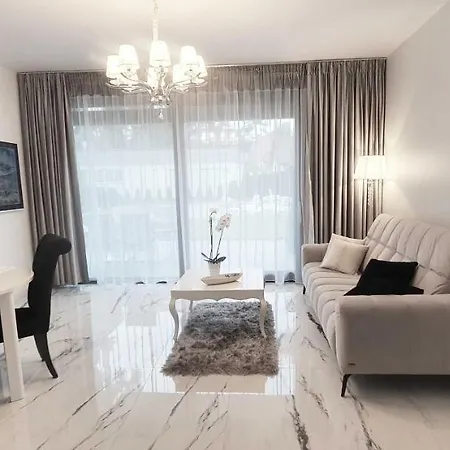 Leo Royal Сasa de vacaciones Pobierowo